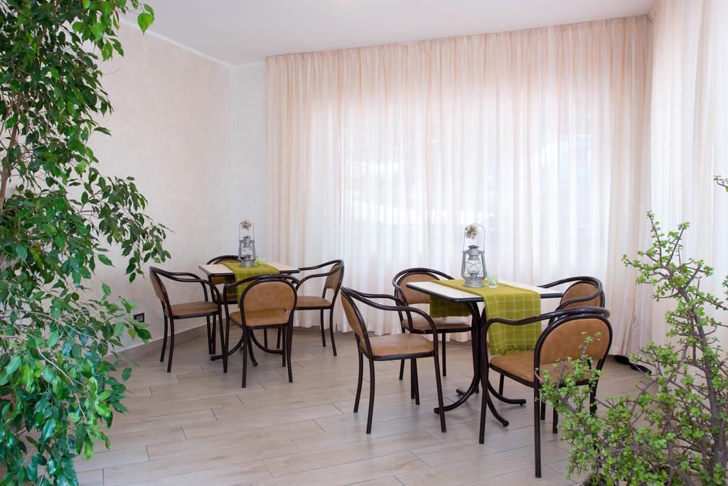 Residence Oleandro П'єтра-Лігуре Екстер'єр фото