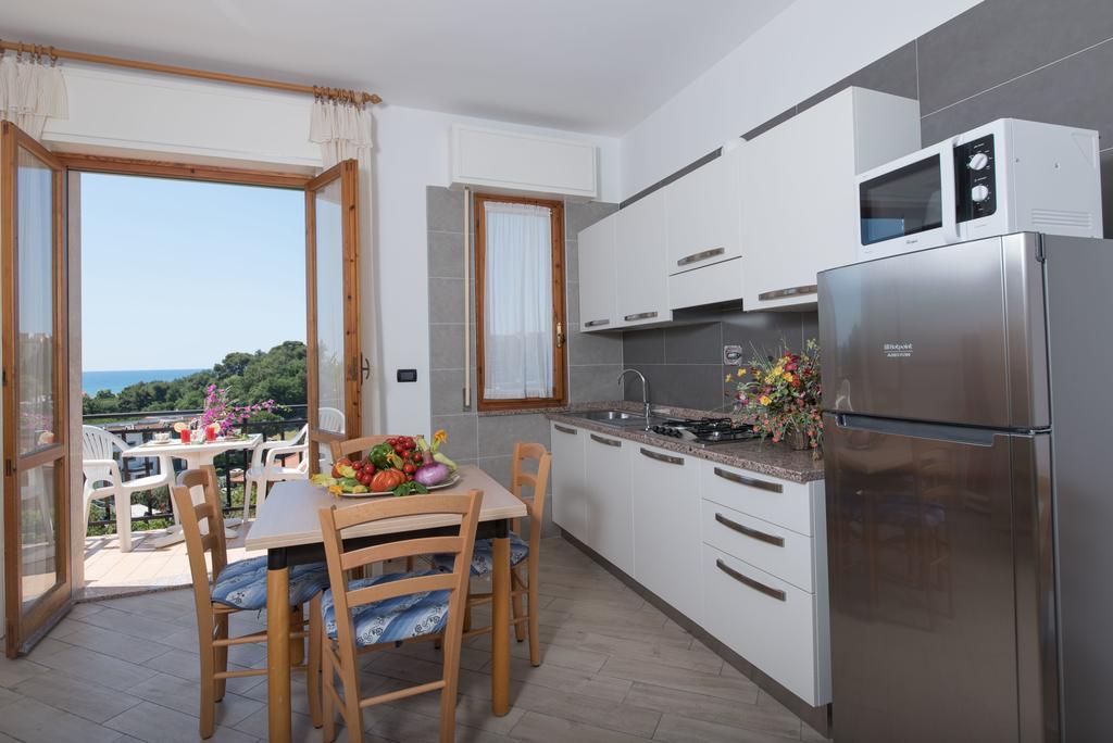 Residence Oleandro П'єтра-Лігуре Номер фото